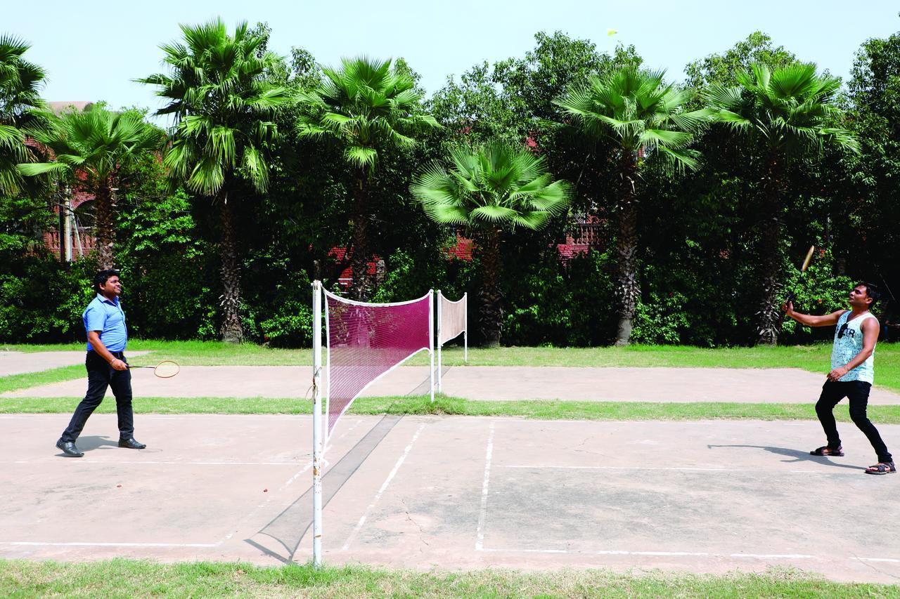 Kosi Magsons Resorts Vrindavan מראה חיצוני תמונה