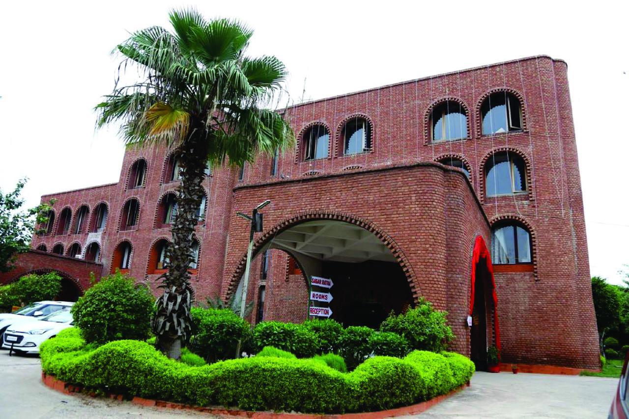 Kosi Magsons Resorts Vrindavan מראה חיצוני תמונה