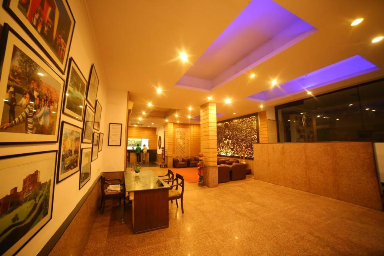 Kosi Magsons Resorts Vrindavan מראה חיצוני תמונה